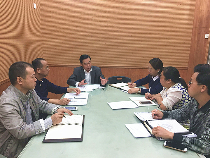 校長掛帥，齊抓共管防“校園欺凌”——深圳市龍華中英文實(shí)驗(yàn)學(xué)校召開校園欺凌專項(xiàng)工作會議