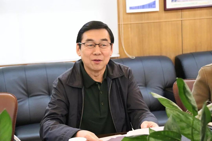 龍華中英文實驗校在區教育局、區人民政府教育督導室開學專項督導檢查中獲佳評